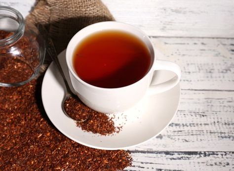 If you want ideas for how to lose body fat, don't look to crazy diet plans or insane workouts. Sipping a fat burning tea can help you lose weight fast. Fat Burner Tea, Fat Burning Tea, Best Fat Burner, Sleep Tea, Rooibos Tea, A Cup Of Tea, Best Tea, Good Fats, Detox Tea