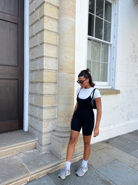 Casual outfit inspo Biker Short Jumpsuit Outfit, Short Unitard Outfit Ideas, Shorts Bodysuit Romper Outfit, Short Black Jumpsuit Outfit, Outfit Jumpsuit Corto, Sport Jumpsuit Outfit, Short Body Suit Outfit, Body Suit Shorts Outfit, Outfit Con Jumpsuit