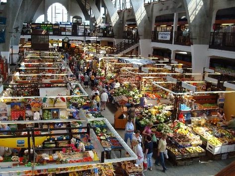 Public Markets - Indoor or Outdoor, they provide an awesome opportunity to let entrepreneurs try out business ideas. Indoor Markets, Wroclaw Poland, Supermarket Design, Reference Pics, Traditional Market, Public Market, Market Stalls, Outdoor Market, Architecture Rendering