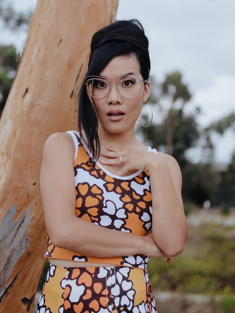 Ali Wong Glasses, Aquaman Aesthetic, Facial Reference, Wallpaper Joker, American Housewife, Aries Sun, Ali Wong, Food Video, White Chicks