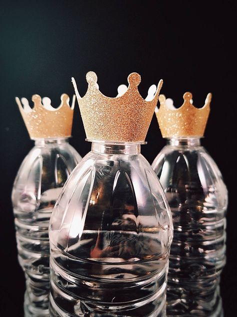 Water Bottle Decor, Royalty Theme, Princess Centerpieces, Princess Royalty, Water Bottle Caps, Prince Party, Crown Party, Royal Party, Crown Gold