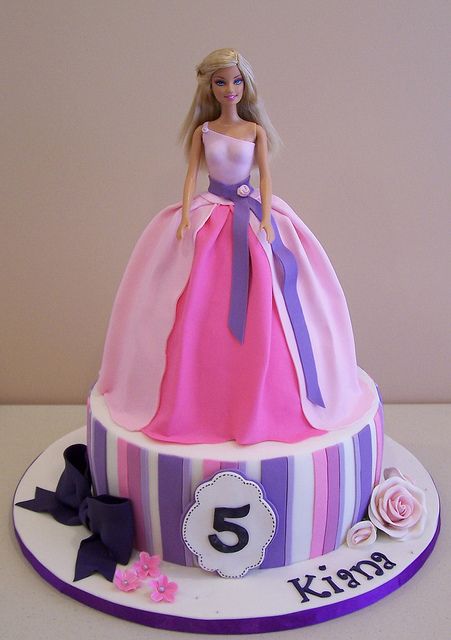 Barbie Cake by cakespace - Beth (Chantilly Cake Designs), via Flickr Barbie Doll Birthday Cake, Barbie Doll Cake, Doll Birthday Cake, Barbie Birthday Cake, Barbie Doll Cakes, Barbie Birthday Party, Cartoon Cake, Barbie Cake, Cake Online