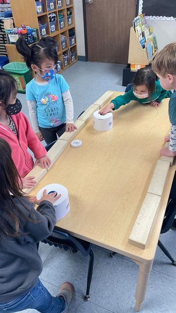 Stacy Harmon on Instagram: "Toilet paper table hockey 🥅 Sometimes you have to pull out the TP 🧻 for a stress free afternoon 😉 . . . . #prek #prekclassroom #iteachprek #preschool #preschoolclassroom #iteachpreschool #prekactivities #preschoolactivities #teachersfollowteachers #teachersofinstagram #tabletopactivities #tablehockey #preschoolgames" Table Top Ideas For Preschool, Table Top Activities For Kindergarten, Tabletop Activities Preschool, Table Top Activities For Preschoolers, Preschool Table Top Activities, Preschool Table Activities, Table Activities For Preschool, Preschool Class Ideas, Table Top Activities