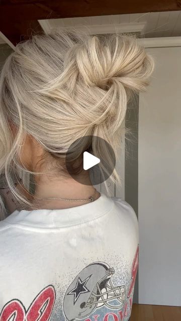 Blonde Messy Bun Aesthetic, Cute Updos For Mid Length Hair, Updo With Side Swept Bangs, Updos For Hot Days Summer Hair, Messy Bun With Medium Length Hair, Messy Bun Medium Length Hair Tutorials, Messy Low Bun For Short Hair, Shoulder Length Messy Buns, Thick Hair Bun Tutorials