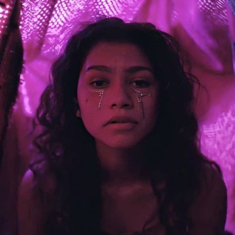 Rue From Euphoria, Rue Bennett, Zendaya Maree Stoermer Coleman, Disco Glam, Marvel Photo, I Love Cinema, Zendaya Coleman, Movie Collection, Draw On Photos