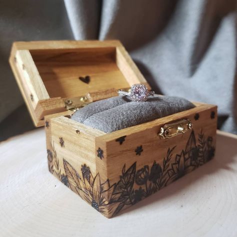 Wedding Pyrography, Wood Burn Designs, Proposal Wedding, Proposal Ring Box, Heart Crafts, Wedding Boxes, Proposal Ring, Flower Boxes, Pyrography