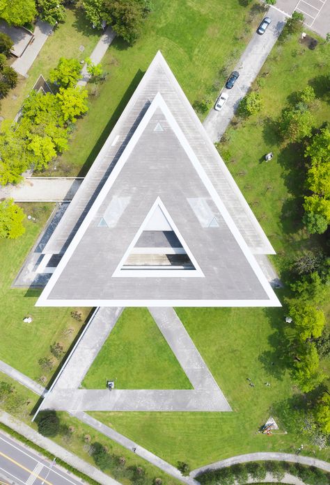 The Asia Museum of Modern Art is an art museum in Wufeng District, Taichung, #taiwan was designed by architect Tadao Ando with a triangular shape of structure. The museum is located at Asia University. Image © Andrés Gallardo Albajar #museum #awesome #архитектура www.amazingarchitecture.com ✔ www.facebook.com/amazingarchitecture A collection of the best contemporary architecture to inspire you. #design #architecture #picoftheday #amazingarchitecture #style #nofilter #architect #arqui Triangular Architecture, Triangle Building, Urban Furniture Design, Taichung Taiwan, Museum Exhibition Design, Concept Models Architecture, Architecture Concept Diagram, Tadao Ando, Architectural Floor Plans