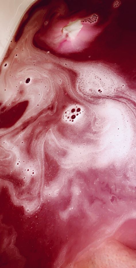 #lush #lushcosmetics #bath #bathart #pink #water #marshmallow #aesthetic Red Bath Aesthetic, Bath Water Aesthetic, Marshmallow Aesthetic, Water Tub, Acid Bath, Bath Aesthetic, Pink Grunge, Water Aesthetic, Pink Baths