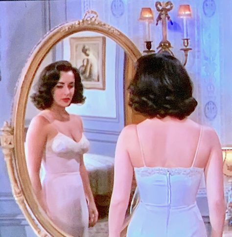 The Last Time I Saw Paris, The Last Time I Saw Paris 1954, Elizabeth Taylor Style, 1950s Hair, French Girly, Helen Rose, Random Vintage, 1950s Hairstyles, Liz Taylor