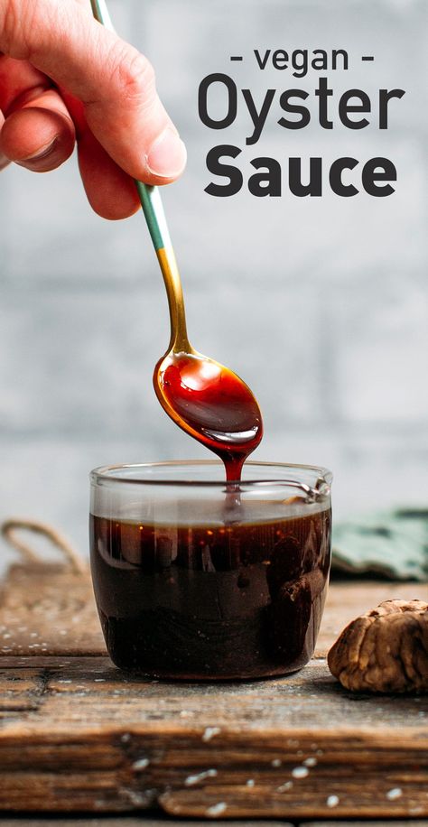 Make your own vegetarian stir-fry sauce! It's salty, sweet, packed with umami and so easy to make! #vegan #stirfry #condiment Vegan Sauces, Vegetarian Stir Fry Sauce, Vegetarian Stir Fry, Woman Eyes, Vegan Dip, Asian Sauce, Vegan Asian, Fry Sauce, Stir Fry Sauce