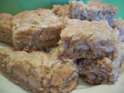 Peanut Butter Bar, Peanut Butter Bars Recipe, Butter Bar, Butter Bars, Peanut Butter Desserts, Peanut Butter Bars, Peanut Butter Recipes, Brownie Bar, How Sweet Eats