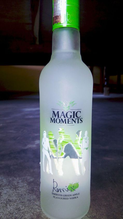 Magic Moments Vodka Snap, Breezer Bottle Snapchat Story, Vodka Pictures, Magic Moments Vodka Snapchat Story, Drinking Snap, Vodka Snap, Wine Snapchat, Magic Moments Vodka, Fake Alcohol Story