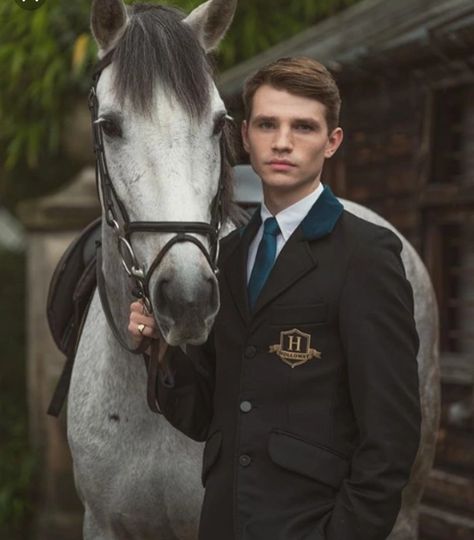 Callum from Free Rein Free Rein Wallpaper, Free Rein Season 2, Free Rein Tv Show, Vintage Mushroom Art, Shifting Board, Free Rain, Student Of The Week, Horse Movies, Freddy Carter