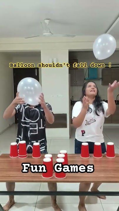 One Minute Party Games, Last Day Of School Party, Team Games For Kids, Balloon Games For Kids, Indoor Party Games, Fun Games For Adults, School Party Ideas, Building Games For Kids, Fun Group Games