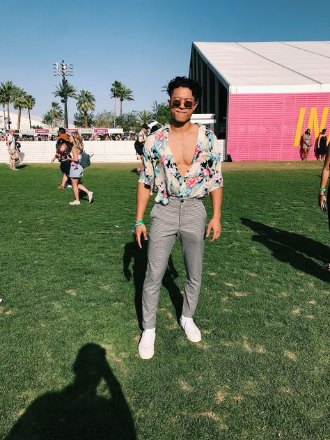 Music Festival Outfits Men, Music Festival Fits, Coachella Mens Fashion, Reading Festival Outfits, Male Festival Outfits, Coachella 2019 Outfits, Coachella Outfit Men, Mens Festival Fashion, Coachella Fits