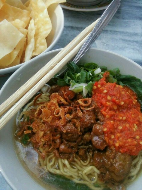 Mie Ayam Aesthetic, Food Drink Photography, Snap Food, Indonesian Food, Flower Tattoo Designs, Food Cravings, Travel Food, Flower Tattoos, Aesthetic Food