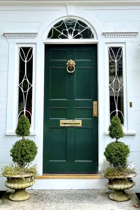 Classic New England entrance, forest green. Green Door House Exterior, Green Victorian House Exterior, Dark Green Door Exterior, Forest Green Front Door, Green Doors Front Entrance, Emerald Green Front Door, Emerald Green Door, Dark Green Front Door, Green Door House