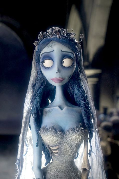 See Revolution Beauty's Corpse Bride Makeup Collection Corpse Bride Doll, Corpse Bride Tattoo, Corpse Bride Makeup, Corpse Bride Movie, Corpse Bride Art, Cream Tattoo, The Corpse Bride, Emily Corpse Bride, Corpse Bride Costume