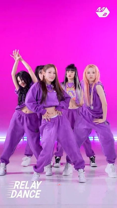 [Relay Dance(G)I-DLETOMBOY (4K) Nxde G-idle Outfit, Kpop Relay Dance, Tomboy G Idle, Relay Dance, Queen Videos, Bff Girls, G I Dle Miyeon, Lisa Bp, Dance Kpop