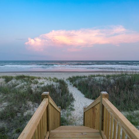 Nc Beach Aesthetic, Atlantic Beach North Carolina, Beaufort North Carolina, Atlantic Beach Nc, Ocean Isle Beach Nc, Beaufort Nc, Endless Ocean, Emerald Isle Nc, Nc Beaches