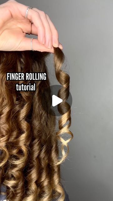 Curly Hair Finger Coiling, Pencil Curls Hairstyles, How To Do Finger Curls, How To Curl Wet Hair, How To Curly Hair Curl Tutorial, Finger Rolling Curly Hair, How To Finger Curl Hair, How To Do Curly Hair Curl Tutorial, Finger Curls Tutorial