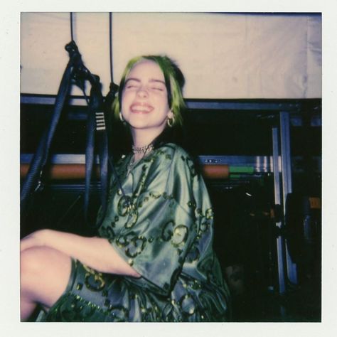 Billie Eilish Pics, Bossa Nova, Fav Celebs, Green Hair, Black & White, Nicki Minaj, Favorite Person, Billie Eilish, Celebrity Crush