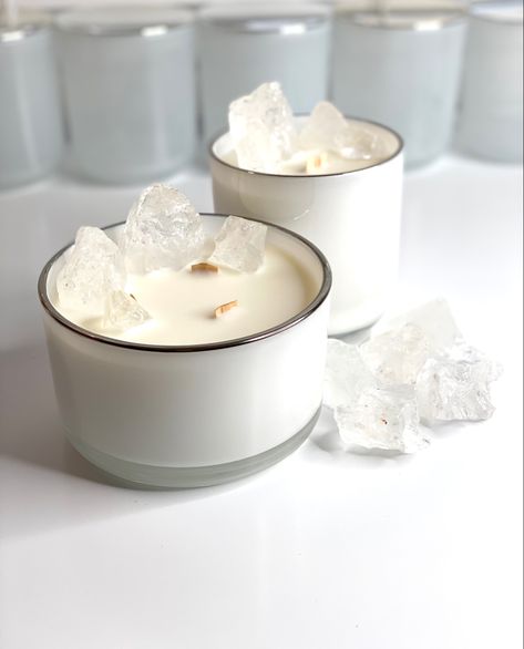 Vegan, Non-Toxic Coconut-Soy Wax Candle Cristal Candles, Soy Wax Melts Diy, Vanilla Candles, Gemstone Candles, Diy Wax Melts, Diy Candles Homemade, Candle Jar Diy, Pretty Candle, Candle Making Business