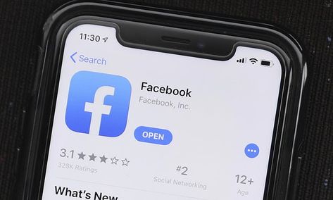 Facebook's new tool lets you stop it from tracking you on other sites Facebook Face, Facebook Ceo, Data Gathering, Facebook News, Bad Week, Social Media Company, Facebook Users, Mark Zuckerberg, Facebook Ad