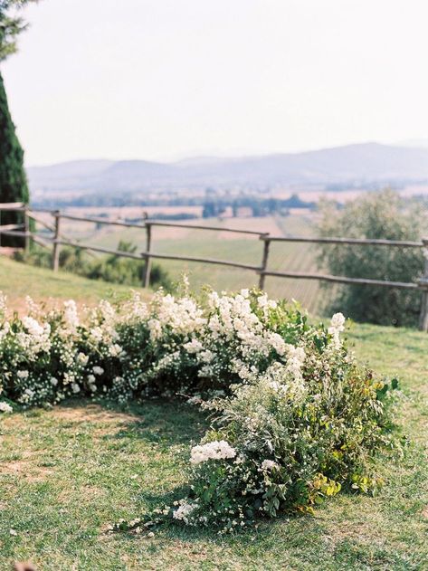 Ground Floral Arch, Italian Weddings, Floral Arch Wedding, Wedding In Tuscany, Aisle Flowers, Tuscan Wedding, Wedding Ceremony Flowers, Organic Wedding, Ceremony Flowers