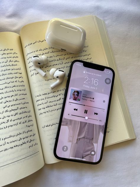 #aesthetic #iphonephotography #iphone #books #booklovers Mobile Phone Aesthetic Photo, Phone Spotify Aesthetic, Phone On Table Aesthetic, Watching Phone Aesthetic, Phone Music Aesthetic, Iphone Notes Aesthetic, Audiobook Aesthetic, Books And Pens Photography, Iphone Beauty