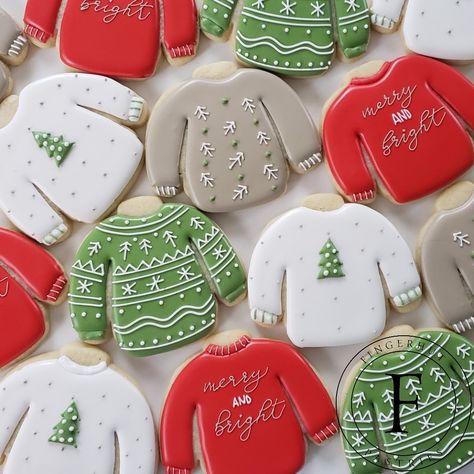 422 Likes, 24 Comments - Amy (@fingerhutpastries) on Instagram: “Grab a sweater cookie @shopskyhaven in Newport Beach today until 3pm! . . . . . #holidaycookies…” Ugly Christmas Sweater Cookies, Ugly Sweater Cookie, Christmas Sugar Cookies Decorated, Cute Christmas Cookies, Cookie Monster, Sugar Cookie Royal Icing, Iced Sugar Cookies, Winter Cookie, Sugar Cookie Designs