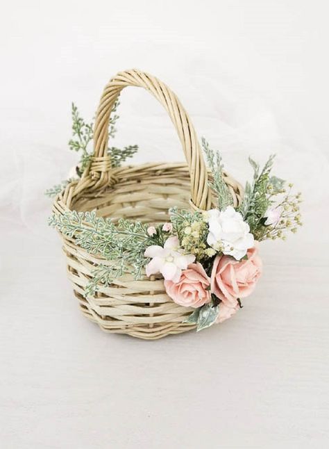 Bamboo Packaging, Wedding Baskets, Ballet Wedding, Wedding Broom, Rustic Basket, Bridal Hair Pieces Flower, Rustic Baskets, Wedding Flower Girl Basket, Basket Wicker