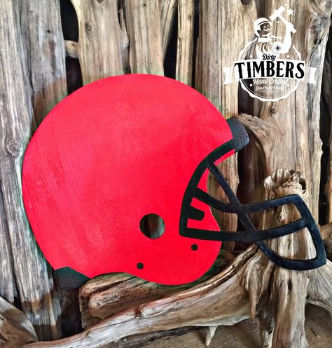 Helmet Blank Cut Out DT2041 by DirtyTimbers on Etsy https://www.etsy.com/listing/460312732/helmet-blank-cut-out-dt2041 Helmet Decoration Ideas, Paper Mache Football Helmet, Football Helmet Outline, Football Helmet Door Hanger, Cheerleading Diy, Football Helmet Svg, Paint Decor, Unfinished Wood Crafts, Front Door Signs