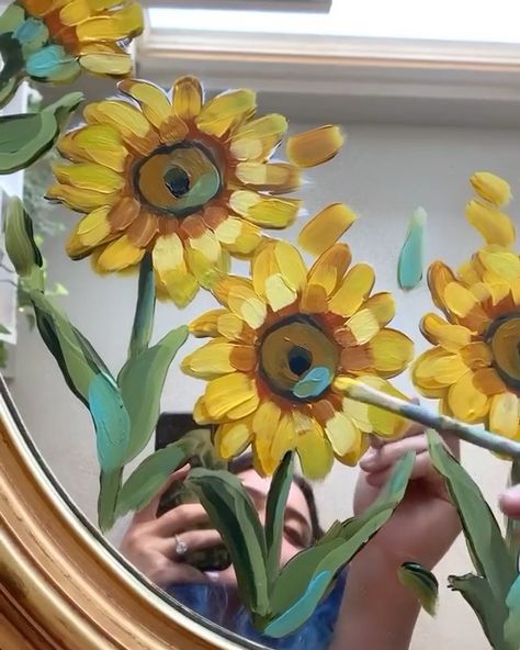 Sunflower Painting On Mirror, Fall Mirror Painting, Mirror With Flowers Around It, Small Mirror Painting, Painted Mirror Aesthetic, Painting On A Mirror, Mirror Painting Ideas Art, Mirror Art Painted, Painting On Mirror