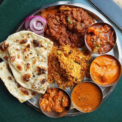 fooooood Restaurant Indian, Aesthetic Indian, Mount Clemens, Japanese Street Food, Food Street, Desi Food, India Food, Indian Restaurant, Indian Street Food