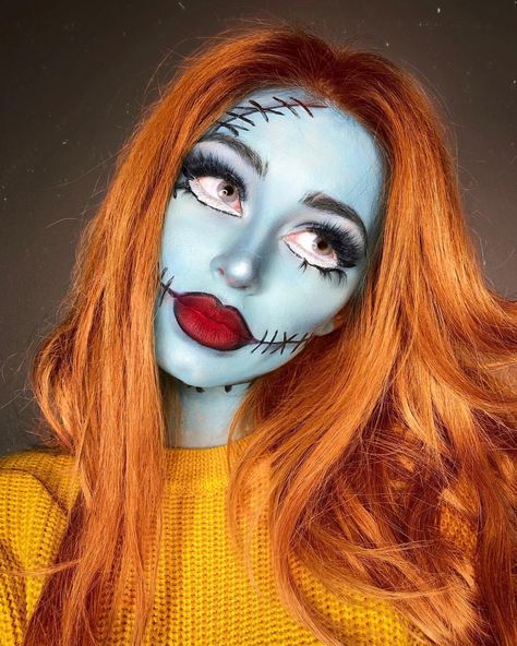 𝗔𝗠𝗕𝗘𝗥 🌙 イみペ on Instagram: “𝔖𝔞𝔩𝔩𝔶 “And will he see how much he means to me? I think it’s not to be.” I was at @flyingtigeritalia when I found a blue makeup wax and got…” Simple Halloween Makeup, Sally Makeup, Joker Halloween Makeup, Pretty Halloween Makeup, Halloween Party Makeup, Beetlejuice Makeup, Cat Halloween Makeup, Instagram Makeup Artist, Joker Makeup