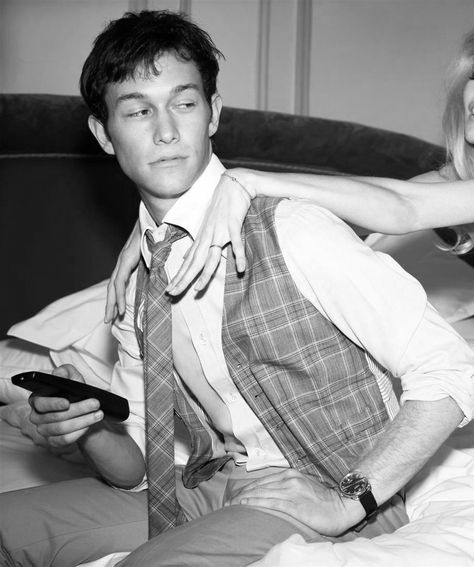 Jason Gordon Levitt.  Nuff Said. Joseph Gordon Levitt Black And White, Jason Gordon Levitt, Xavier Samuel, Gordon Levitt, Very Important Person, Joseph Gordon, Oki Doki, 500 Days Of Summer, Gorgeous Guys