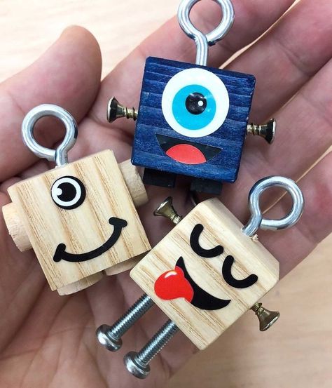 Wood Projects Cute, Kid Wood Projects Easy, Wooden People Crafts, Handcraft Ideas To Sell, Simple Wood Projects For Kids, Easy Wood Projects For Kids, Kids Wood Projects, Wood Crafts For Kids, Kids Woodworking Projects