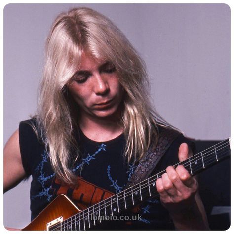 Dave Murray, Movie Soundtracks, Mp3 Music, Music Store, Iron Maiden, Guitar, Songs, Music