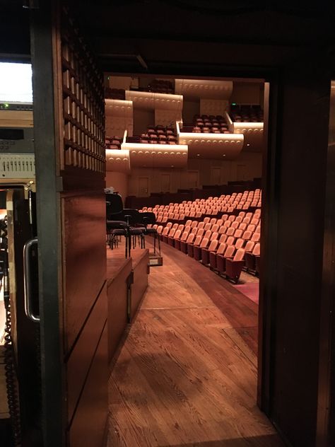 Backstage at Davies Symphony Hall Classical Singer Aesthetic, Music Composer Aesthetic, Music Major Aesthetic, Music Teacher Aesthetic, Music School Aesthetic, Music Student Aesthetic, Symphony Aesthetic, Choir Aesthetic, Orchestra Aesthetic