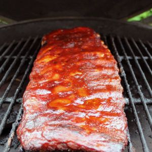 Memphis Spare Ribs Smoked on the Big Green Egg (No Wrap) - Man Who Eats