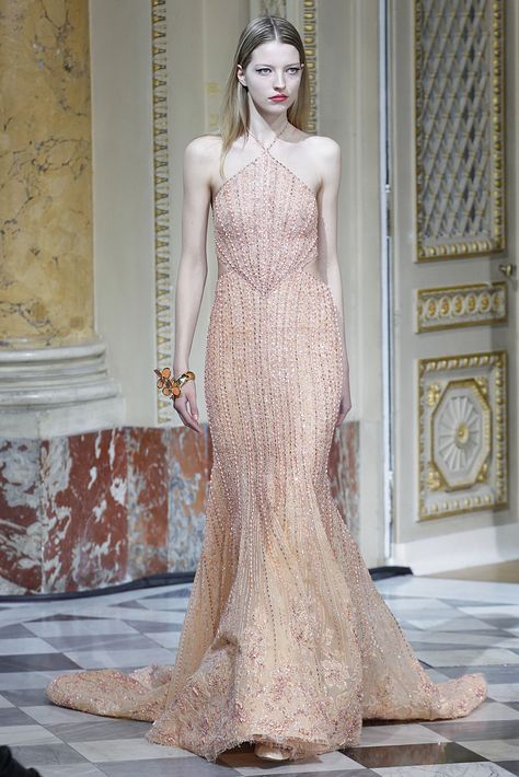 View entire slideshow: Paris Haute Couture Spring/Summer 2016 on http://www.stylemepretty.com/collection/4240/ Dior Couture Dresses, Haute Couture Looks, Haute Couture Gowns, Formal Evening Wear, Paris Haute Couture, Paris Couture, Royal Dresses, Georges Hobeika, Pin Button