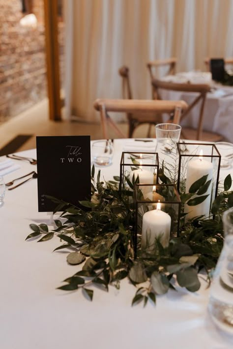 Christmas Wedding Centerpieces Black Wedding Centrepiece, Simple Table Centrepiece, Black Square Candle Holder Wedding, Modern Wedding Centrepiece, Simple House Wedding Decorations, Wedding Inspo Greenery, Wedding Centerpieces With Table Numbers, Simple Black Wedding Centerpieces, Modern Classy Wedding Decor