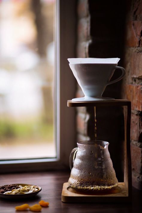 V60 Coffee Photography, V60 Coffee Brewing, Pourover Coffee, Coffee Display, Coffee Project, Coffee Inspiration, Hario V60, Brewing Coffee, Make Coffee