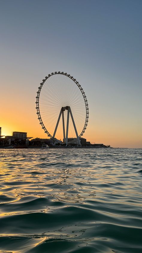 A big wheel on the public beach in Dubai Dubai Beach, Dubai Cars, Dubai Aesthetic, Travel Picture Ideas, Living In Dubai, Dubai Life, Where I Live, Instagram My Story, City Vibe