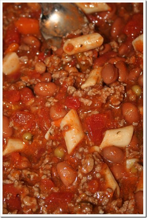 Easy veg.soup/ minestrone recipe Easy Minestrone Soup, Ranch Style Beans, Easy Minestrone, Minestrone Soup Easy, Rotel Recipes, Caprese Salad Recipe, Minestrone Soup Recipe, Soup With Ground Beef, Chicken Dishes Easy