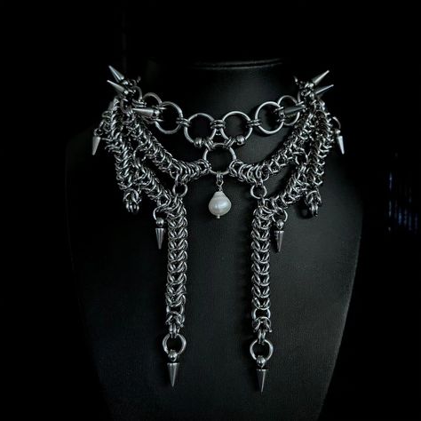 All Posts • Instagram Gothic Chainmail Jewelry, Chainmaille Patterns, Chainmail Clothing, Alt Jewelry, Goth Diy, Chainmaille Jewelry Patterns, Chain Maille Patterns, Chainmail Patterns, Leather Face Mask