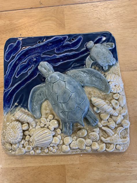 Ceramic Tile Carving, Relief Tiles Ceramics Ideas, Clay Tile Ideas, Relief Sculpture Ideas, Clay Relief Tiles, Relief Tiles, Clay Turtle, Ceramic Turtle, Sculpture Art Clay