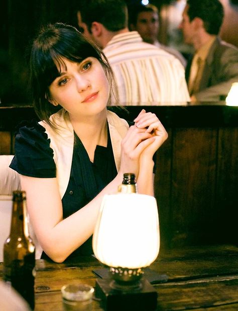 zooey deschanel 500 days of sumer Jessica Day, Manic Pixie Dream Girl, 500 Days Of Summer, Emily Deschanel, 500 Days, Septième Art, I Love Cinema, Summer Icon, Zooey Deschanel