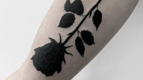 The real meaning of a black rose tattoo Black Rose Meaning, Black Rose Tattoo Meaning, Black Rose Tattoo, Rose Meaning, Rose Tattoo Meaning, Diy Tattoo Permanent, Small Rose Tattoo, Black Rose Tattoos, Red Rose Tattoo